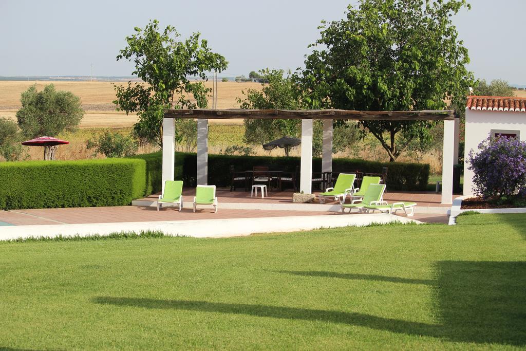 Monte Da Morena Agro-Turismo Serpa Exterior photo
